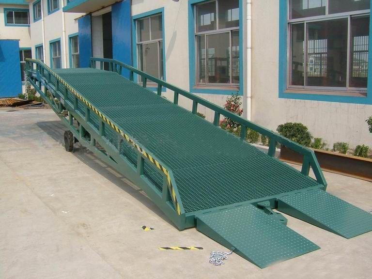 北京登车桥厂家